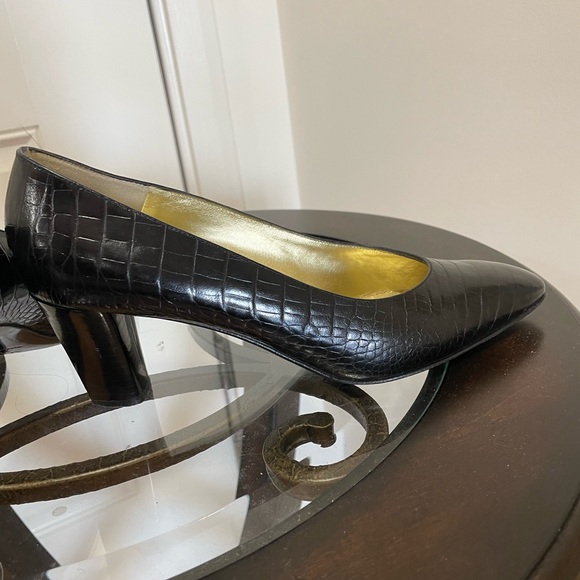 Vintage Bruno Magli Crocodile Pumps - Picture 4 of 6